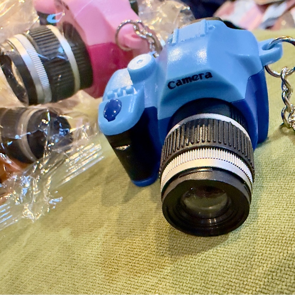 Blue Mini Camera Keychain Charm - Unbranded - Picture 8 of 8